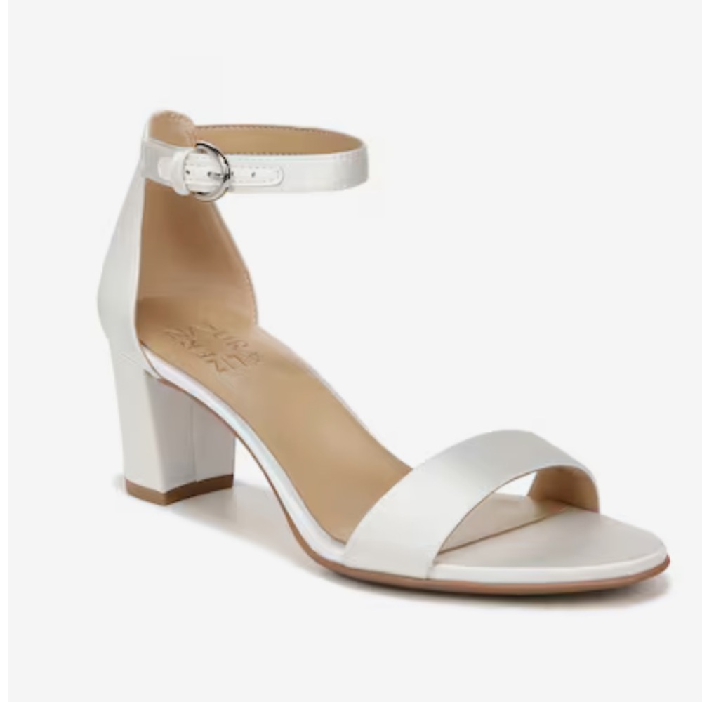 Naturalizer Vera Sandal Size 6- White Bridal Heels - Picture 3 of 5